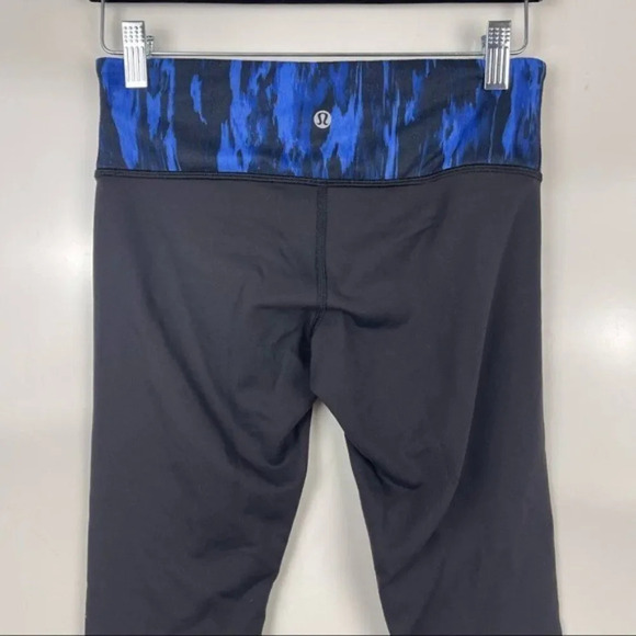 Lululemon Wunder Under Crop III Reversible Leggings Black/Blue Size 6 Womens - Picture 10 of 12